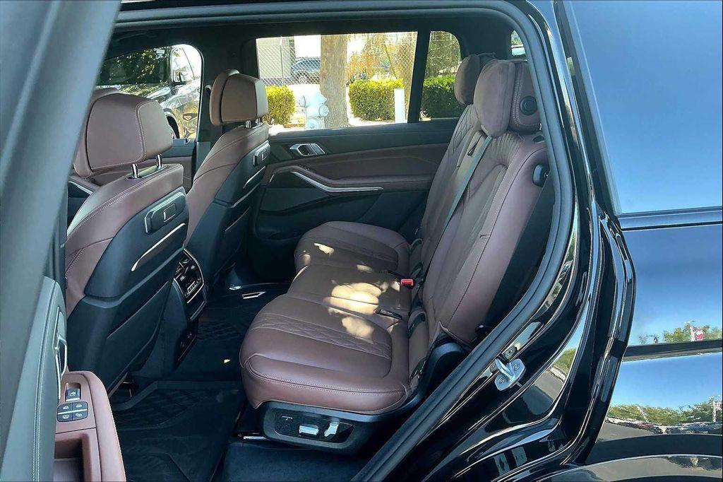 new 2026 BMW X7 car, priced at $118,740
