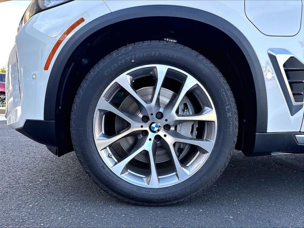 new 2026 BMW X5 PHEV car, priced at $90,810