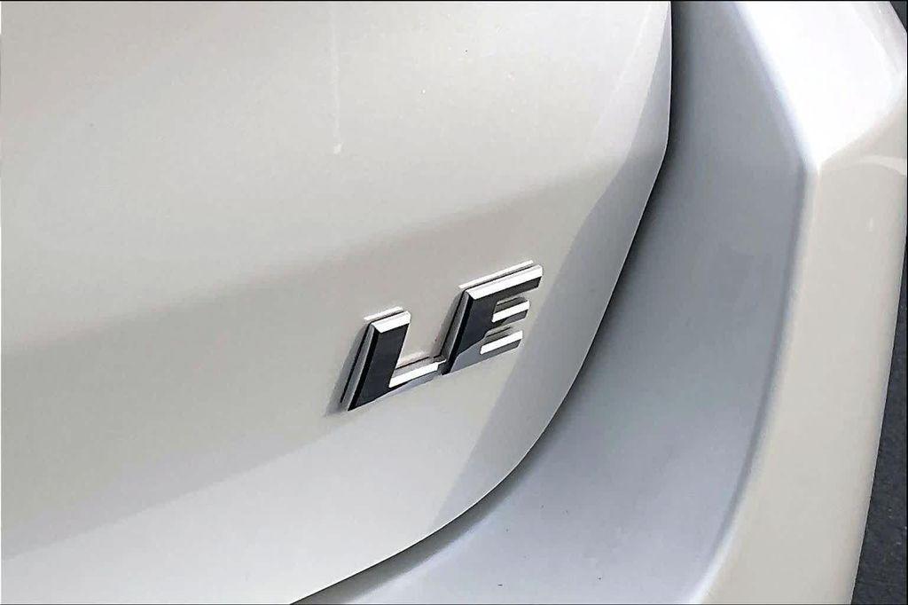 used 2018 Toyota Highlander car, priced at $18,898