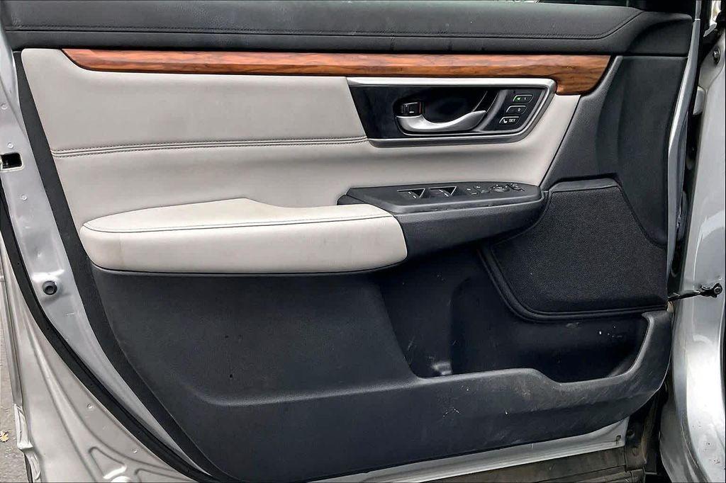 used 2022 Honda CR-V car, priced at $26,996