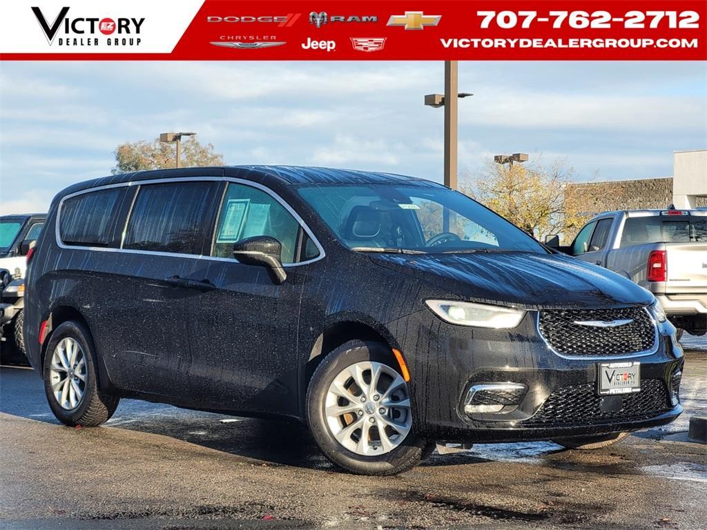 used 2025 Chrysler Pacifica car, priced at $42,988