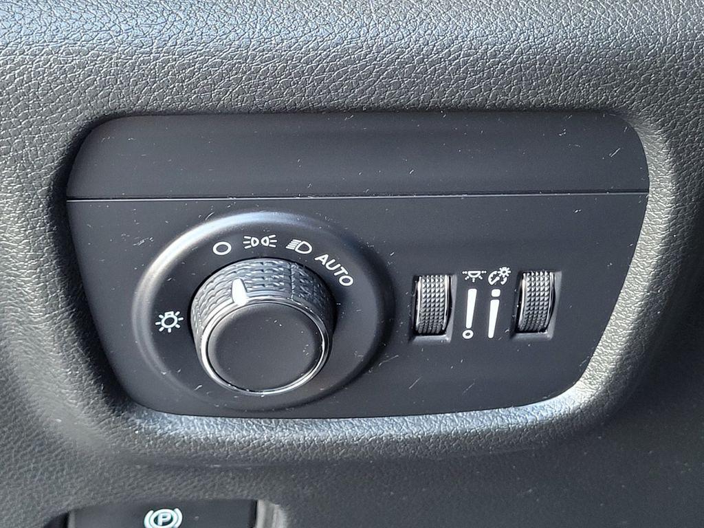 used 2024 Jeep Grand Cherokee L car, priced at $28,988