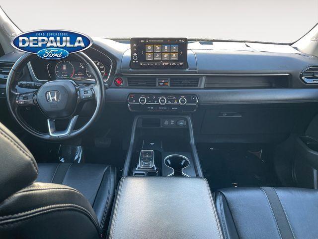 used 2023 Honda Pilot car, priced at $32,550