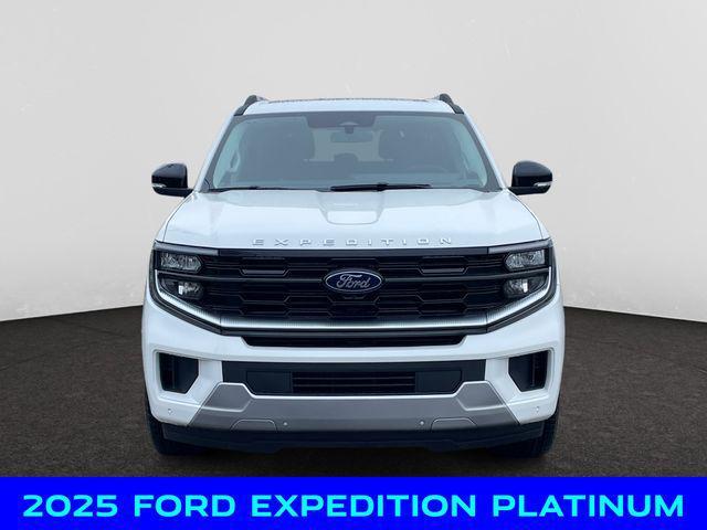 new 2025 Ford Expedition car, priced at $89,000