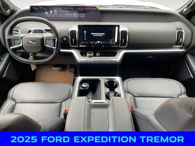 new 2025 Ford Expedition car, priced at $82,500