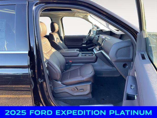 new 2025 Ford Expedition car, priced at $88,000