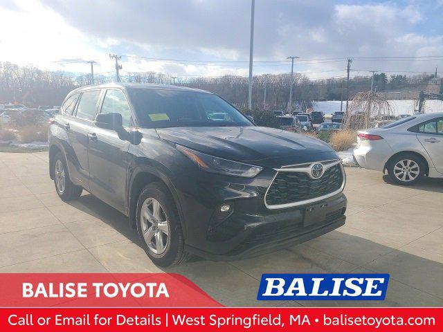 used 2024 Toyota Highlander car, priced at $33,994