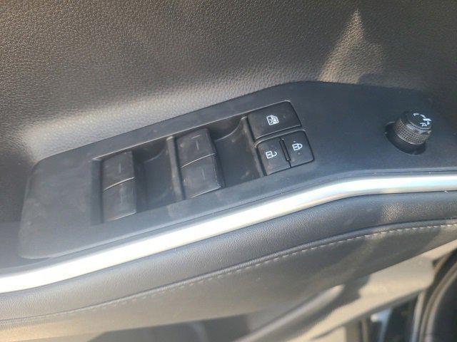 used 2024 Toyota Highlander car, priced at $33,994