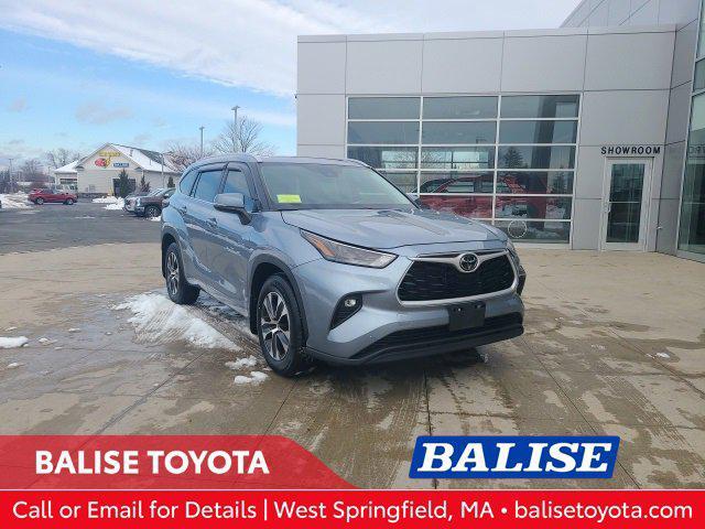 used 2024 Toyota Highlander car, priced at $34,794