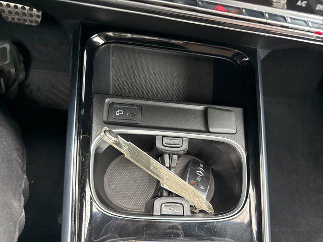 used 2020 Mercedes-Benz GLB 250 car, priced at $24,068