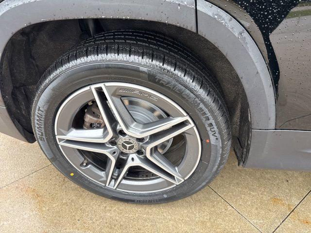 used 2020 Mercedes-Benz GLB 250 car, priced at $24,068