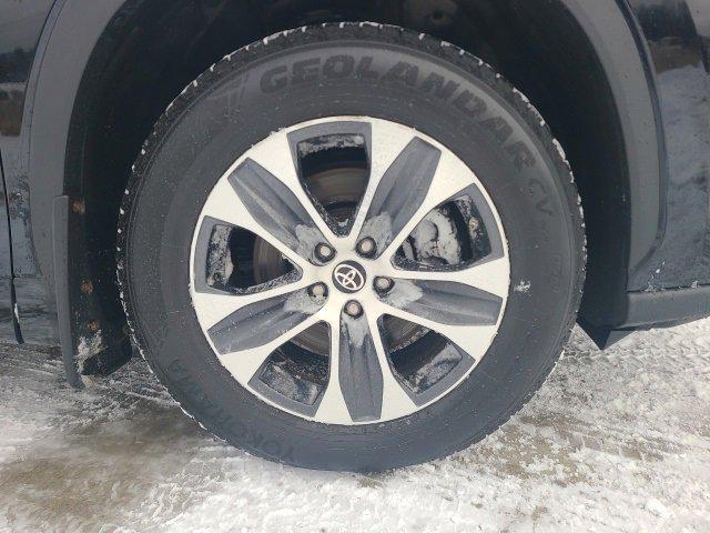 used 2023 Toyota Highlander car, priced at $34,601