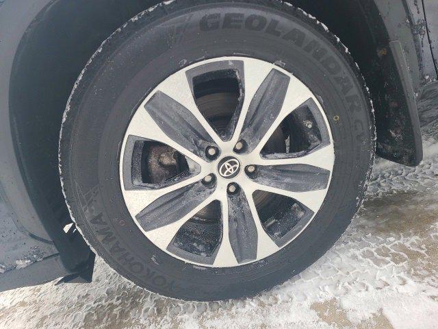 used 2023 Toyota Highlander car, priced at $34,601