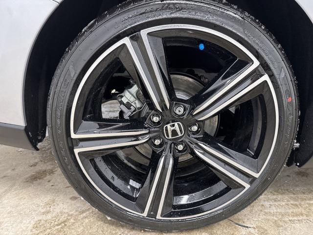 new 2025 Honda Accord Hybrid car, priced at $33,100