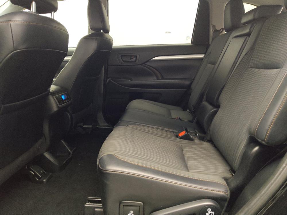 used 2019 Toyota Highlander car, priced at $22,795
