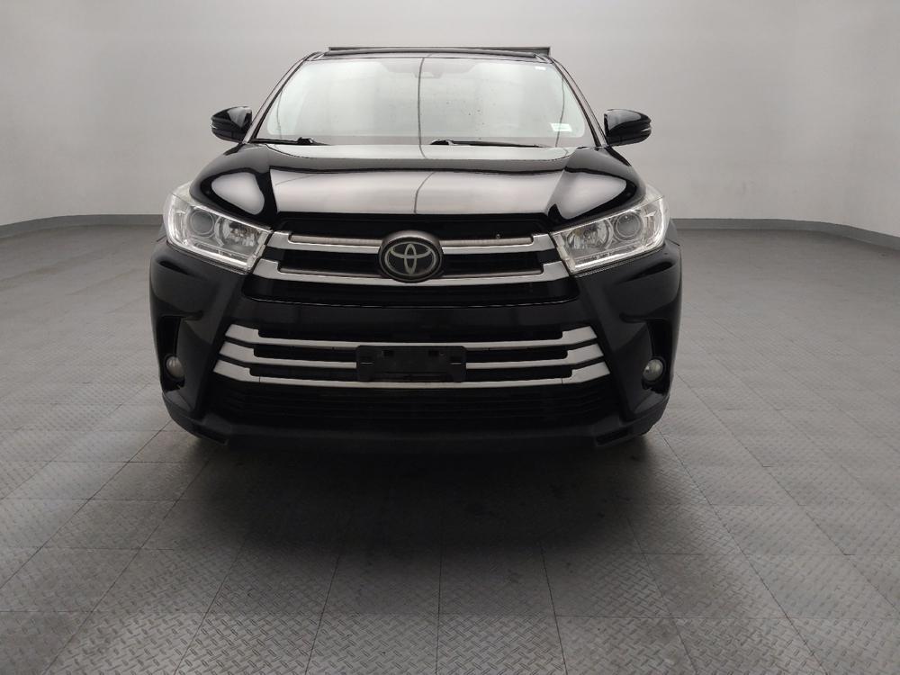 used 2019 Toyota Highlander car, priced at $22,795