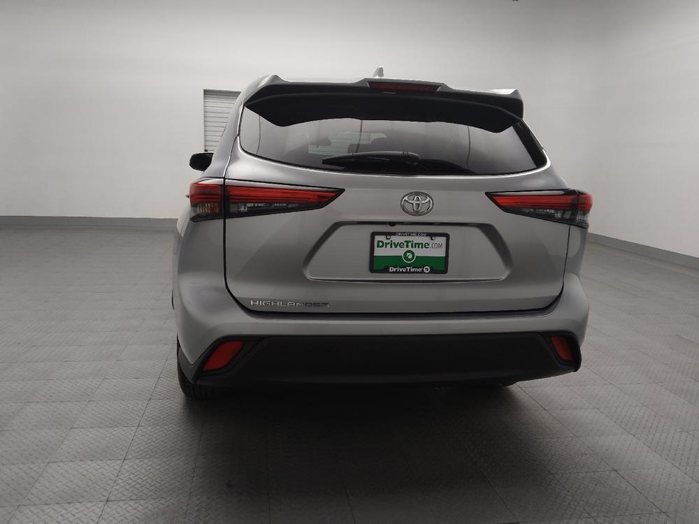 used 2021 Toyota Highlander car, priced at $23,895