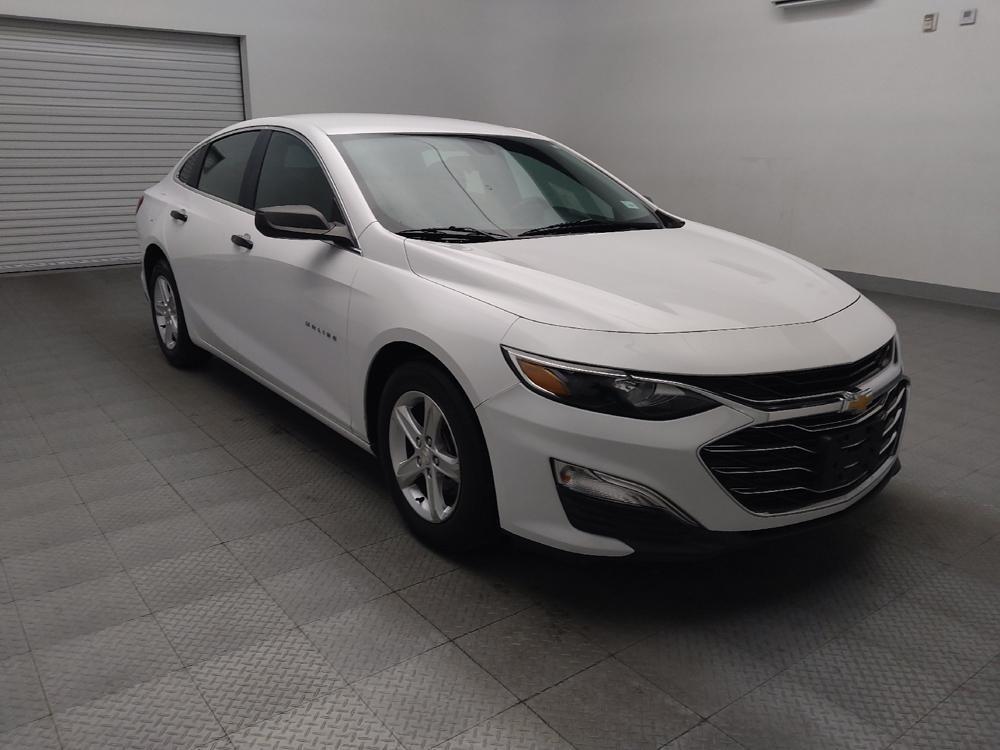 used 2019 Chevrolet Malibu car, priced at $19,295