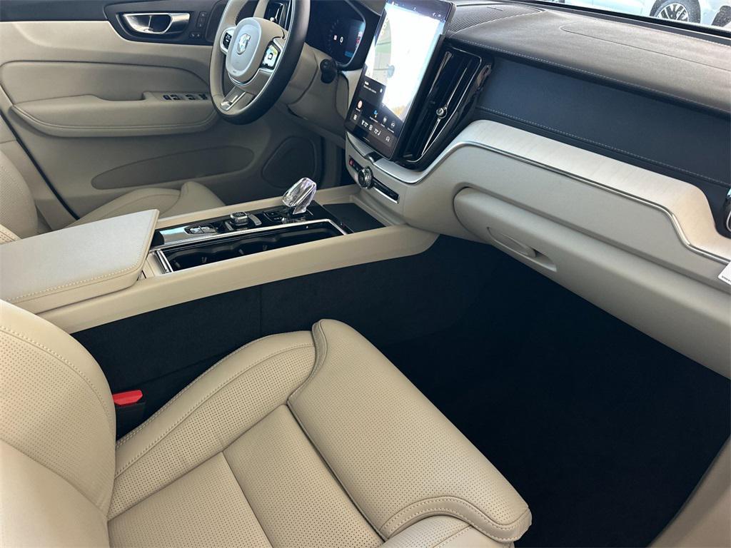 new 2026 Volvo XC60 Plug-In Hybrid car, priced at $75,355