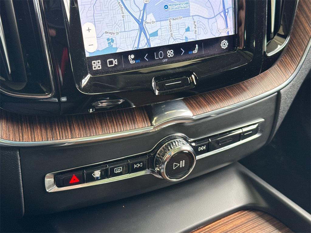 used 2023 Volvo XC60 car, priced at $36,792