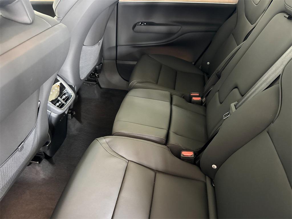 new 2025 Volvo EX90 car, priced at $84,025