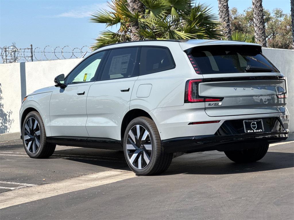 new 2025 Volvo EX90 car, priced at $84,025