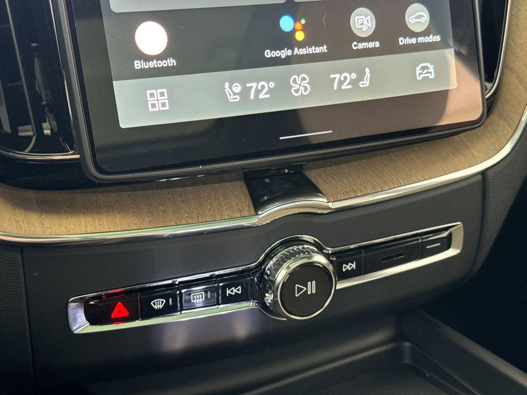 new 2026 Volvo XC60 Plug-In Hybrid car, priced at $69,725