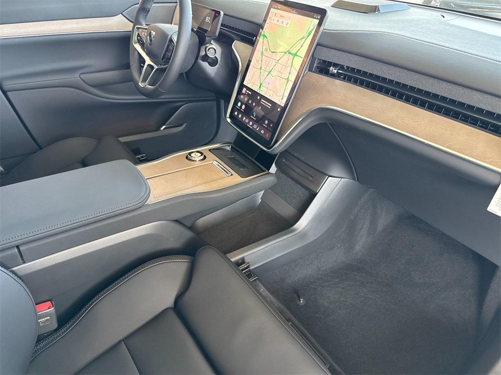 new 2025 Volvo EX90 car, priced at $80,665