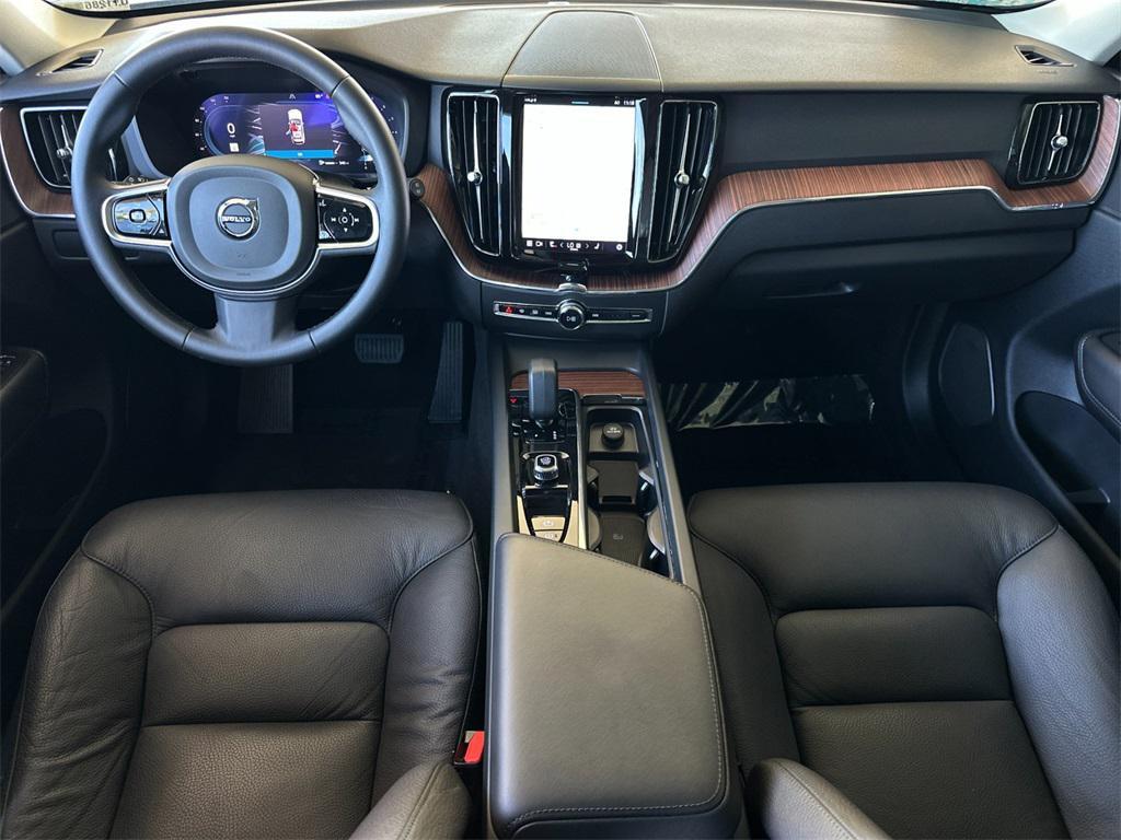 used 2023 Volvo XC60 car, priced at $32,791