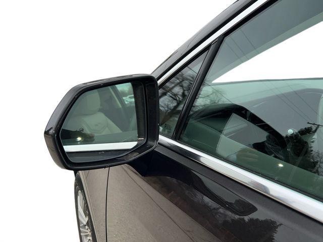 used 2018 Cadillac XT5 car, priced at $18,987