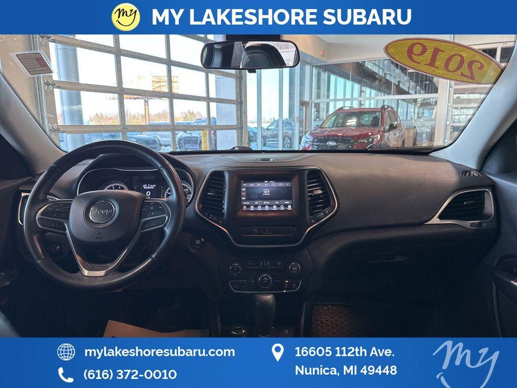 used 2019 Jeep Cherokee car, priced at $13,525