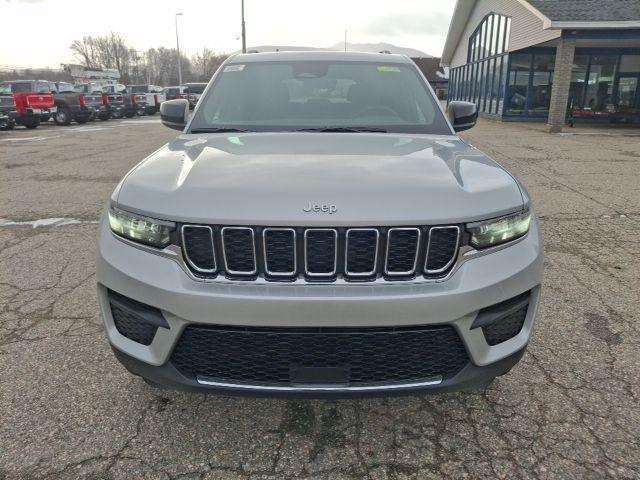 new 2025 Jeep Grand Cherokee car, priced at $41,665
