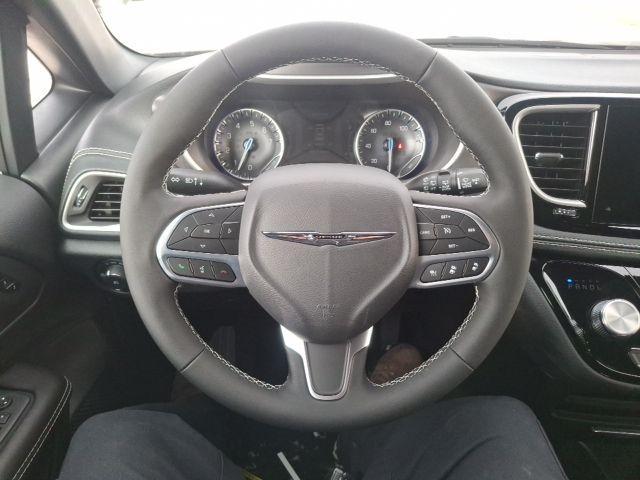 new 2026 Chrysler Pacifica car, priced at $42,927