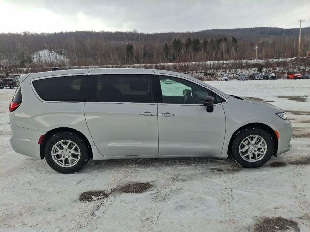 new 2026 Chrysler Pacifica car, priced at $42,927