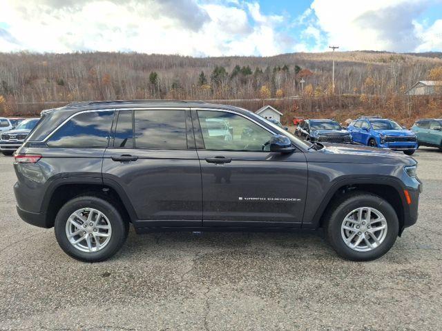 new 2025 Jeep Grand Cherokee car, priced at $41,665