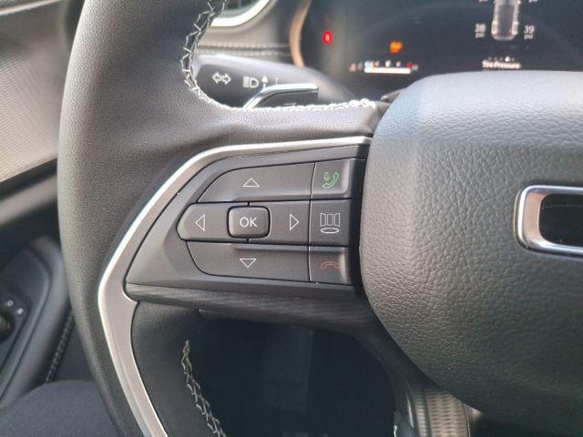 new 2025 Jeep Grand Cherokee car, priced at $41,665