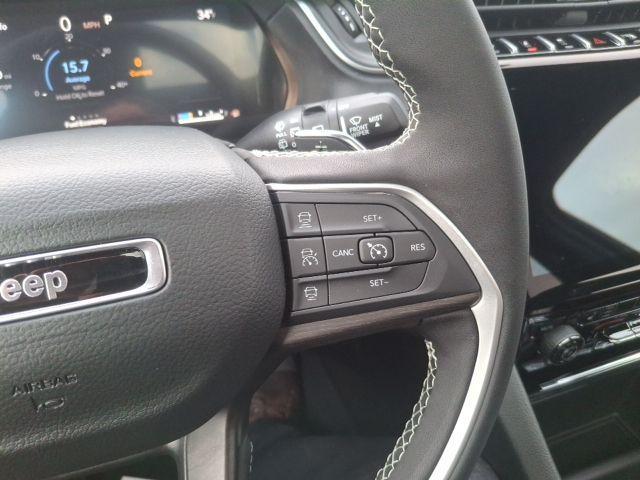 new 2025 Jeep Grand Cherokee car, priced at $50,730