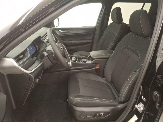 new 2026 Jeep Grand Cherokee car, priced at $46,300