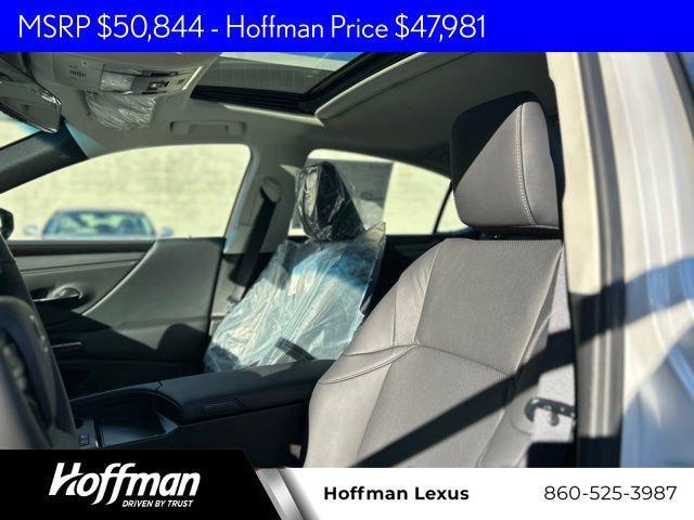 new 2025 Lexus ES 300h car, priced at $47,981