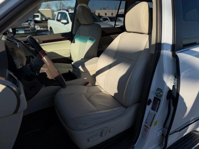 used 2019 Lexus GX 460 car, priced at $26,523