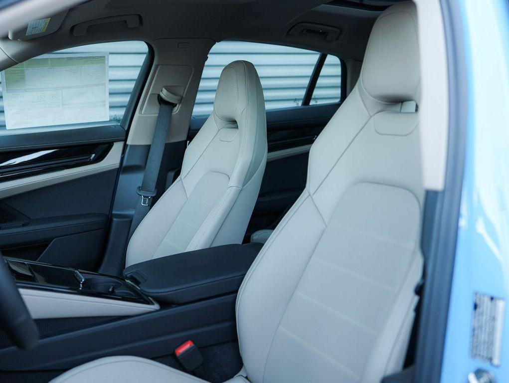 new 2025 Porsche Panamera car, priced at $156,685