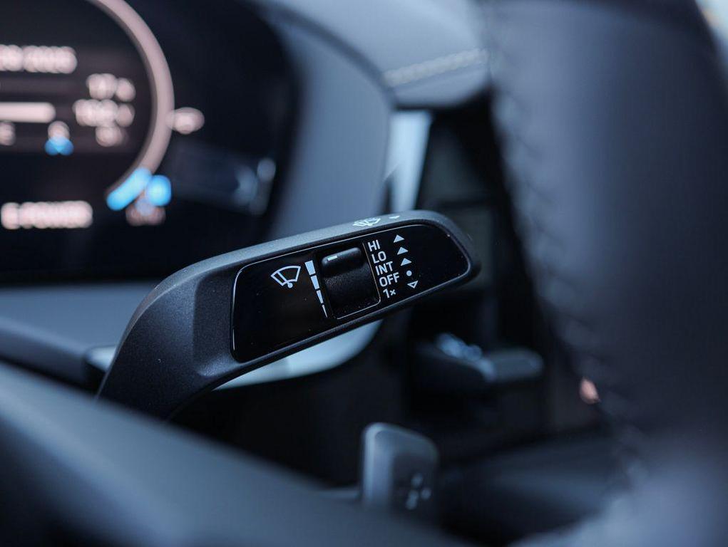 new 2025 Porsche Panamera car, priced at $156,685