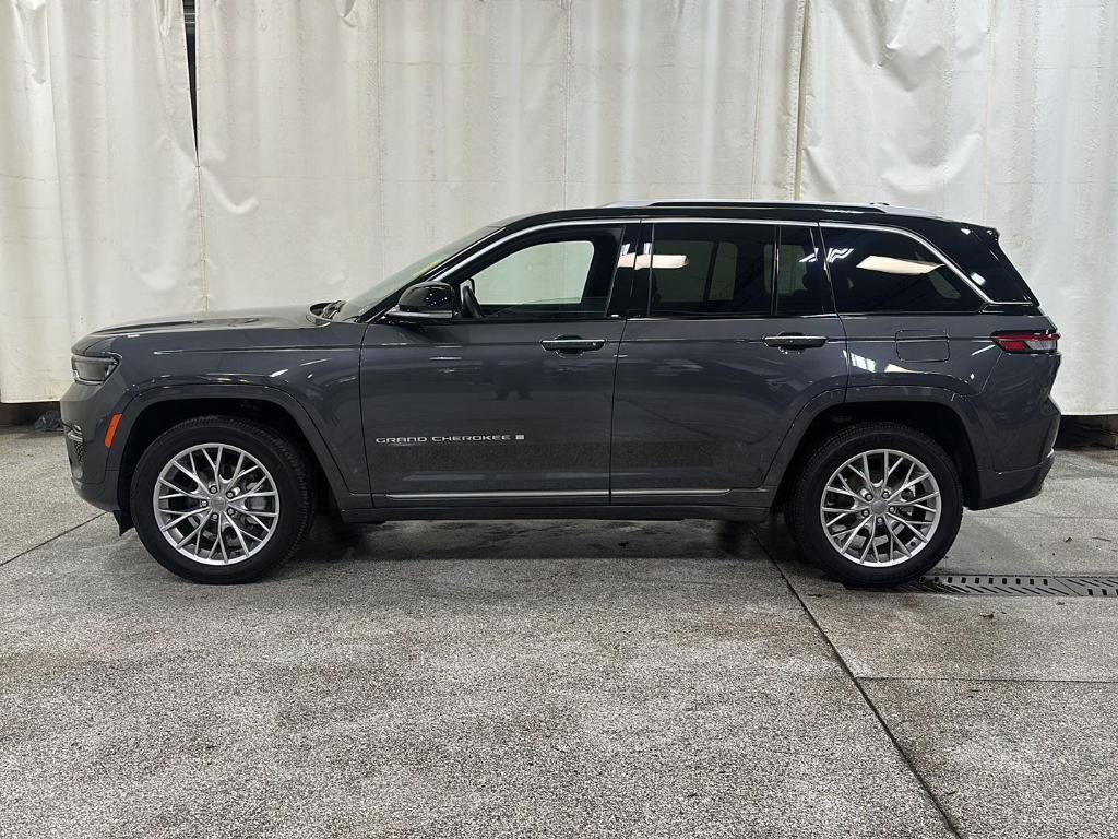 used 2022 Jeep Grand Cherokee car, priced at $40,999