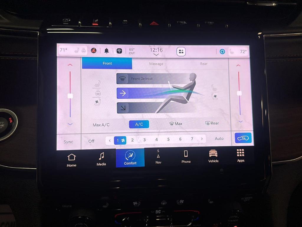 used 2022 Jeep Grand Cherokee car, priced at $40,999