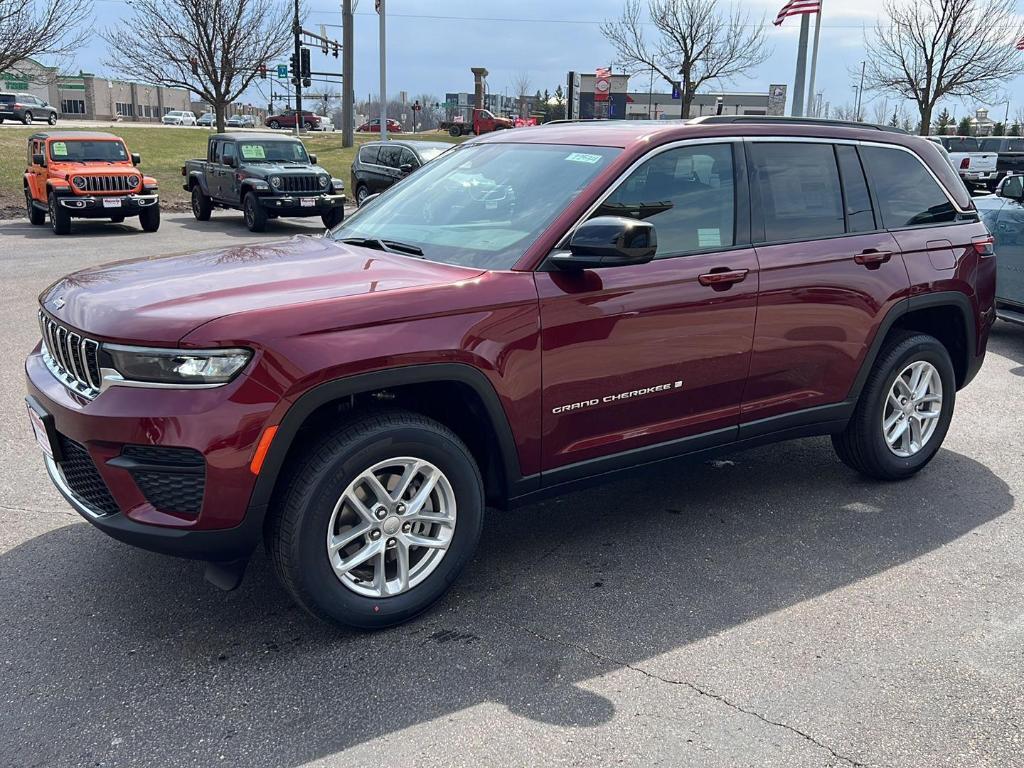 new 2026 Jeep Grand Cherokee car, priced at $42,394