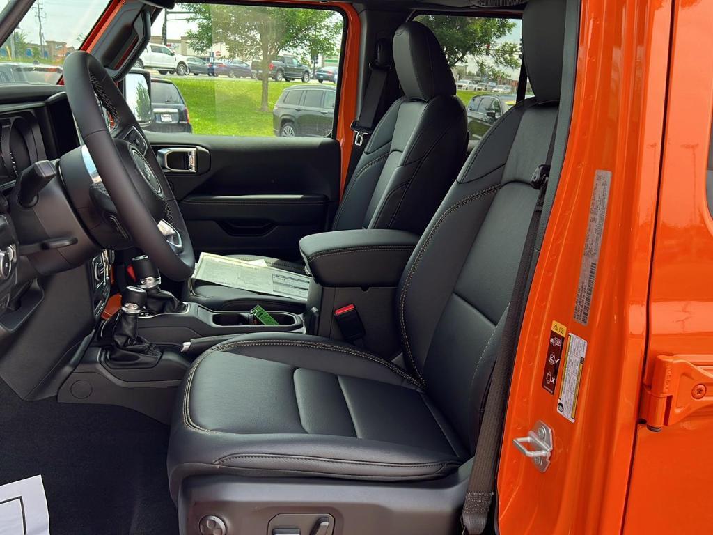 new 2025 Jeep Wrangler car, priced at $50,868