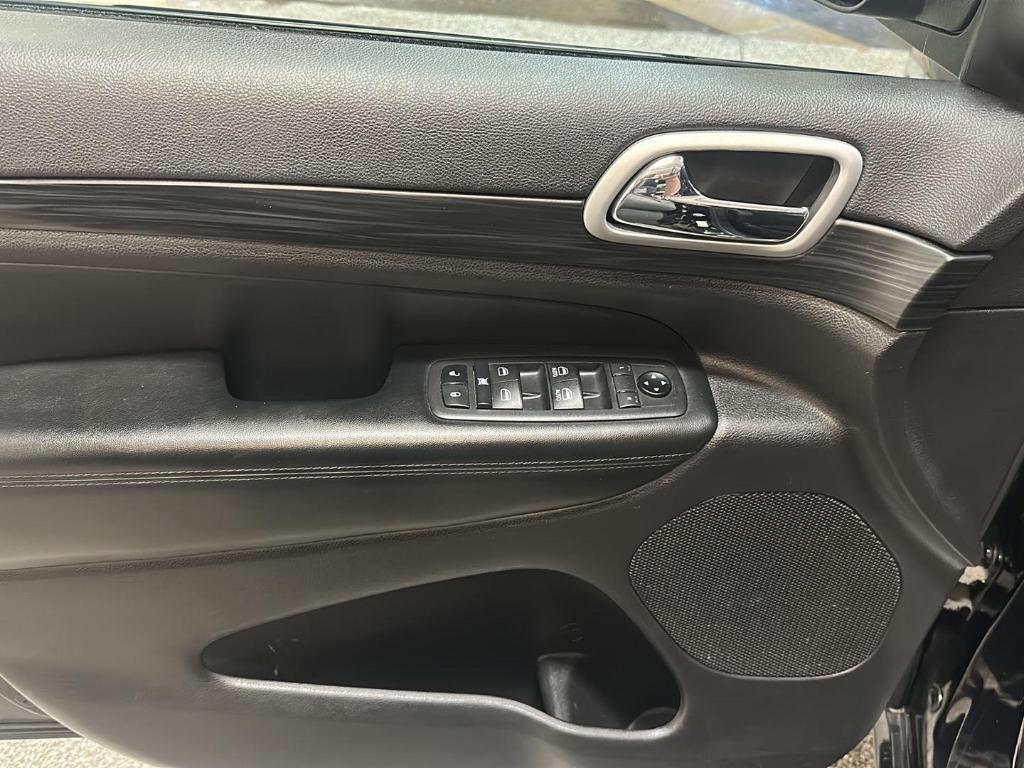 used 2020 Jeep Grand Cherokee car, priced at $20,379