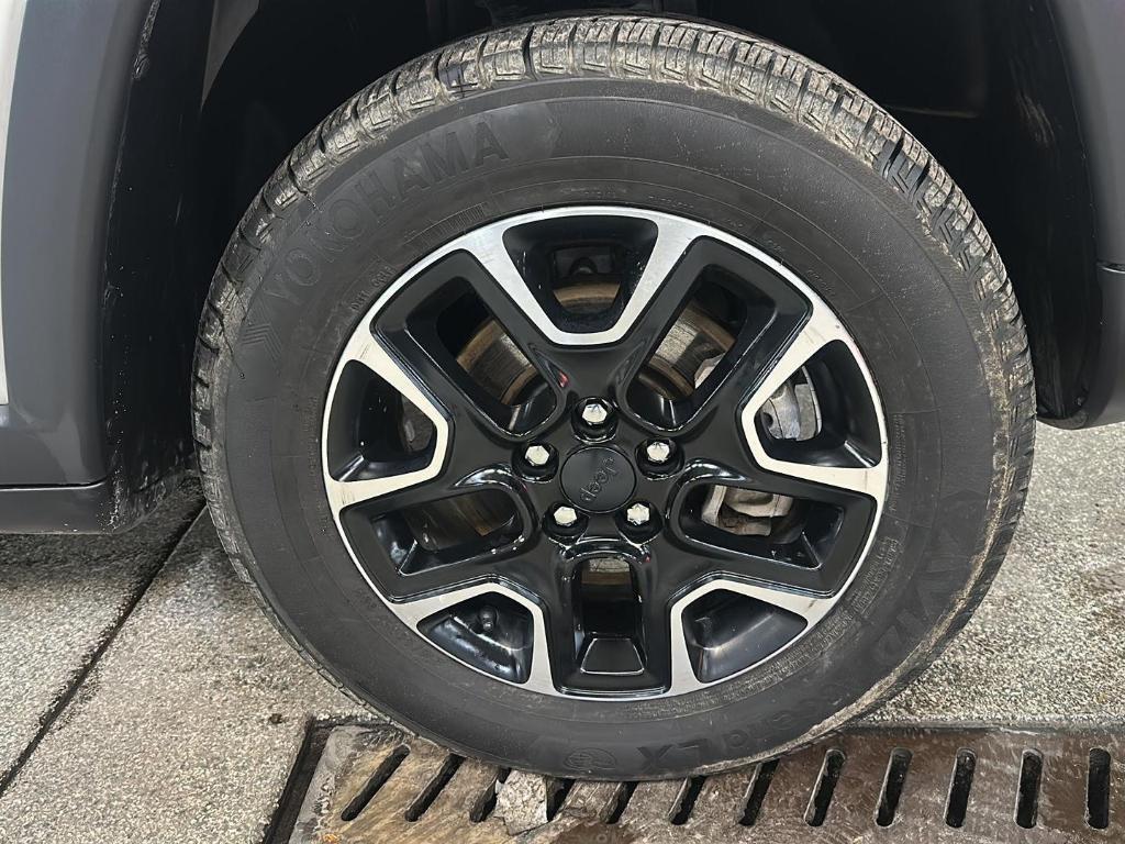 used 2020 Jeep Compass car, priced at $18,999