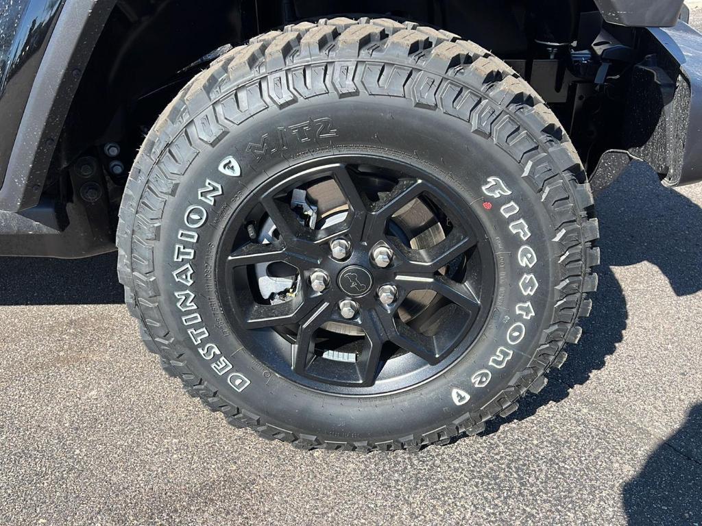 new 2026 Jeep Gladiator car, priced at $48,099