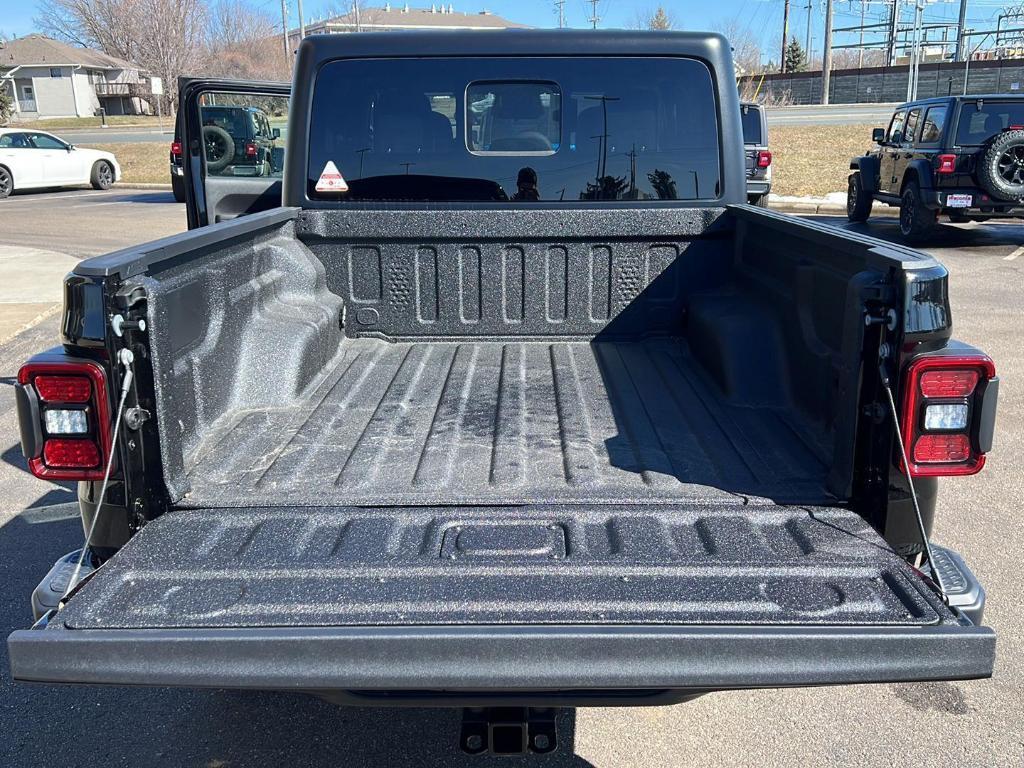 new 2026 Jeep Gladiator car, priced at $48,099